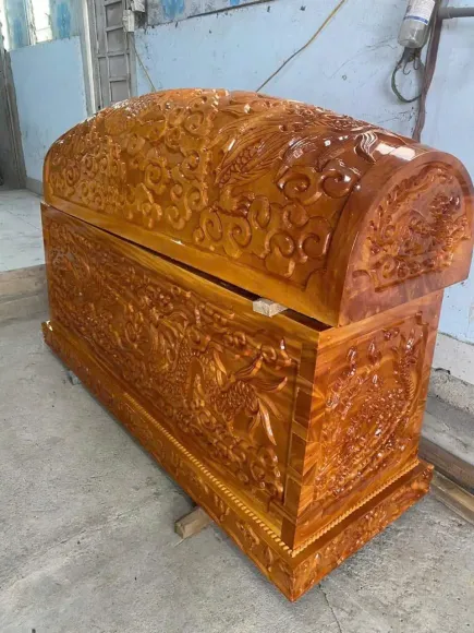 ÁO QUAN ÁN TÁNG TỪ TRUNG BÌNH ĐẾN CAO CẤP