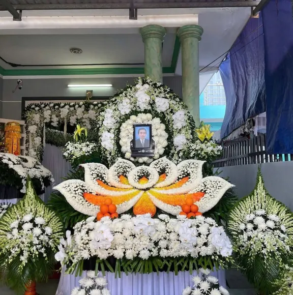 TRANG TRÍ GÓI NGỌC LIÊN HOA