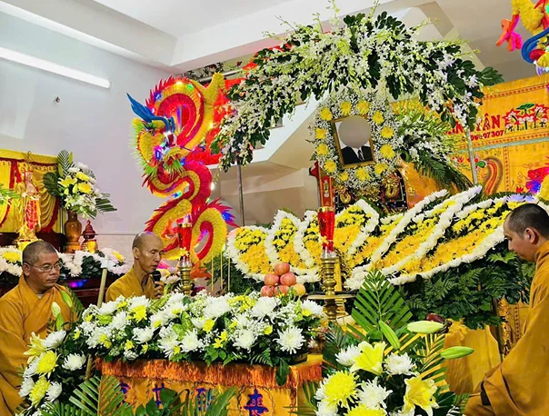 Tận tâm tiễn biệt, trọn vẹn yêu thương